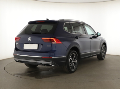 Volkswagen Tiguan Allspace - 2021