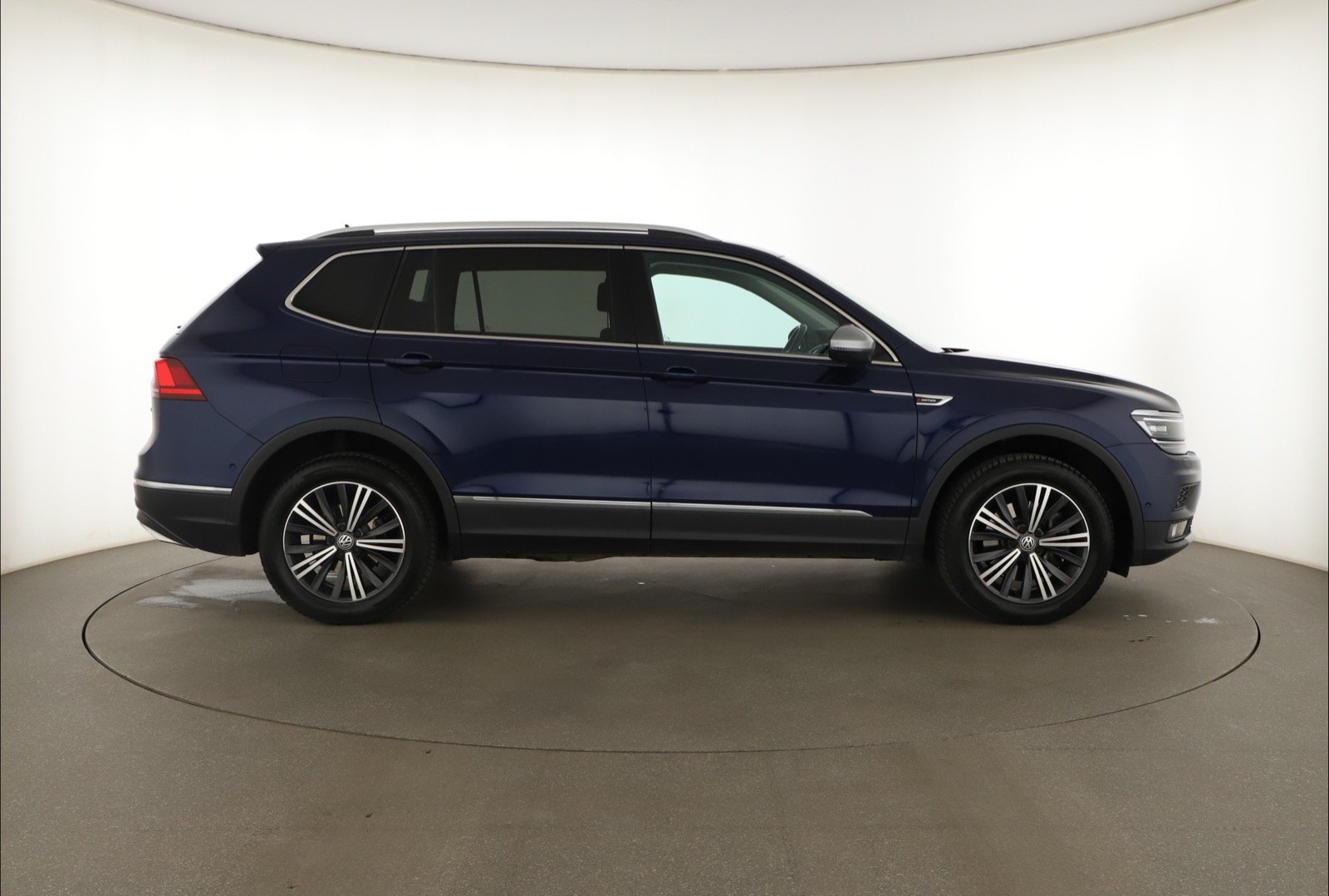 Volkswagen Tiguan Allspace - 2021