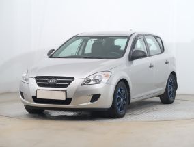 Kia Ceed - 2010