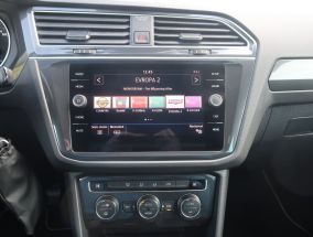 Volkswagen Tiguan - 2019