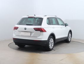 Volkswagen Tiguan - 2019