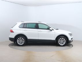 Volkswagen Tiguan - 2019