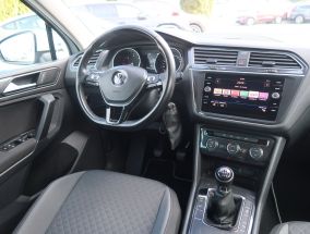 Volkswagen Tiguan - 2019