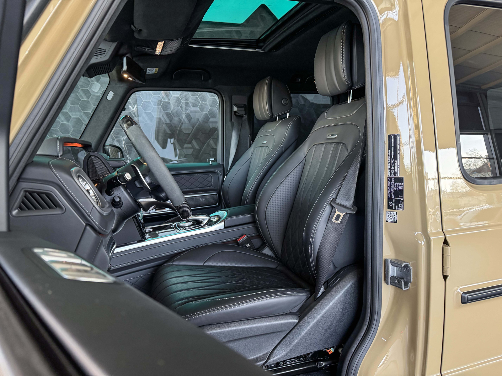 Mercedes-Benz G - 2023