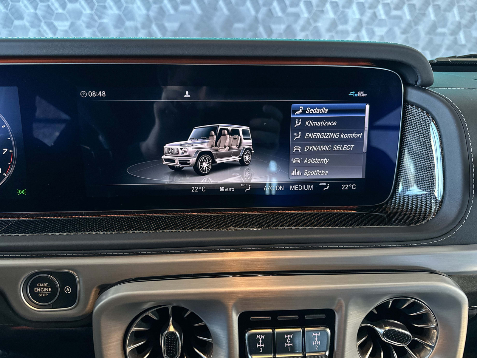 Mercedes-Benz G - 2023