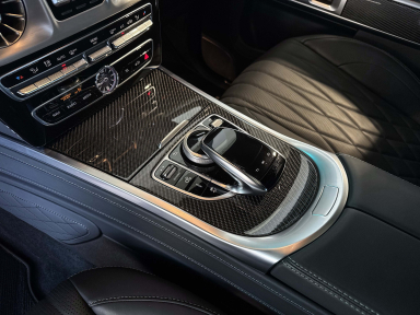 Mercedes-Benz G - 2023