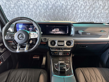 Mercedes-Benz G - 2023