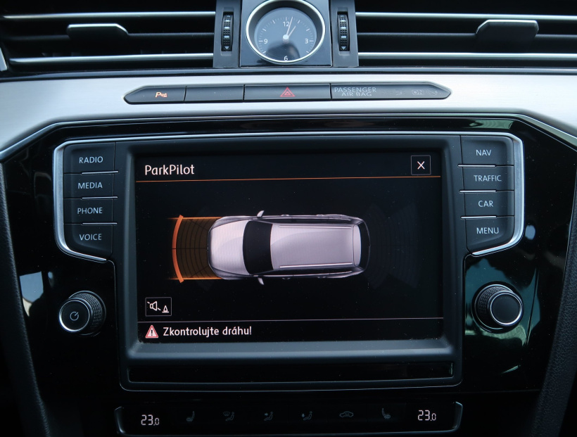 Volkswagen Passat, 2015