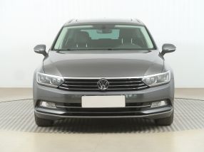 Volkswagen Passat - 2015