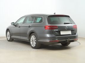 Volkswagen Passat - 2015