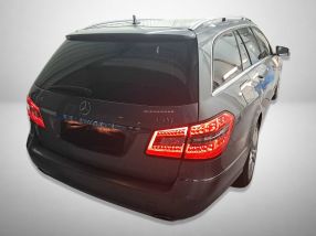 Mercedes-Benz E - 2011