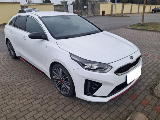 Kia ProCeed