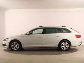 Škoda Superb - 2021
