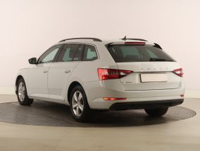 Škoda Superb - 2021