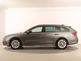 Škoda Octavia - 2023