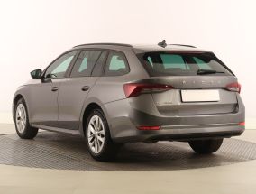 Škoda Octavia - 2023