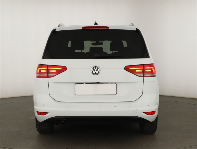 Volkswagen Touran, 2016
