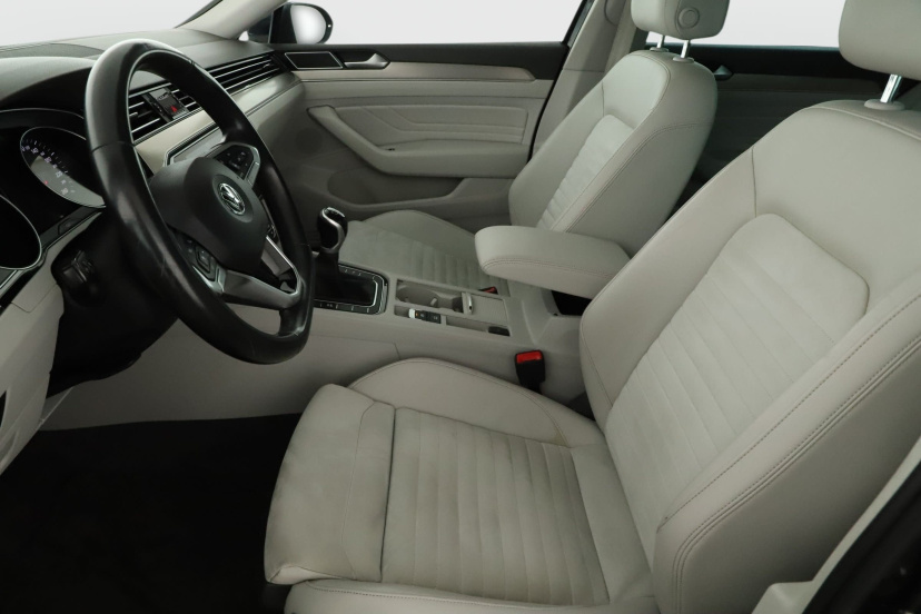 Volkswagen Passat, 2020