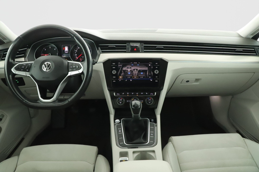 Volkswagen Passat, 2020