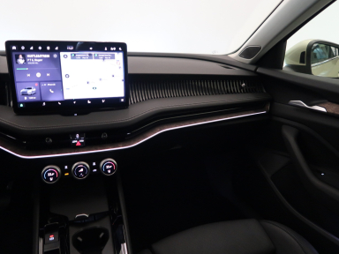 Škoda Superb - 2024