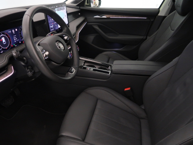 Škoda Superb - 2024