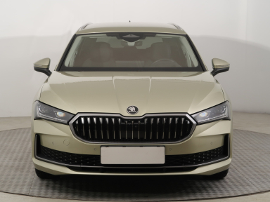 Škoda Superb - 2024
