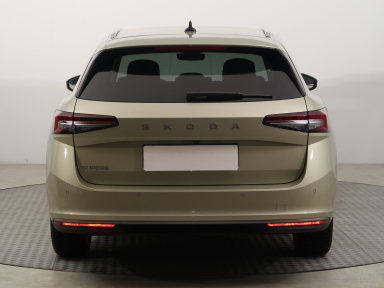 Škoda Superb - 2024