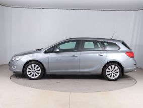 Opel Astra - 2011