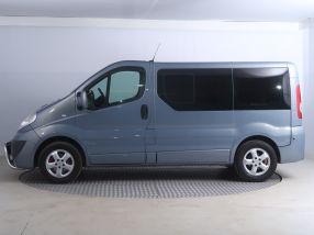 Opel Vivaro - 2011