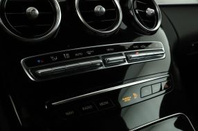 Mercedes-Benz C - 2020