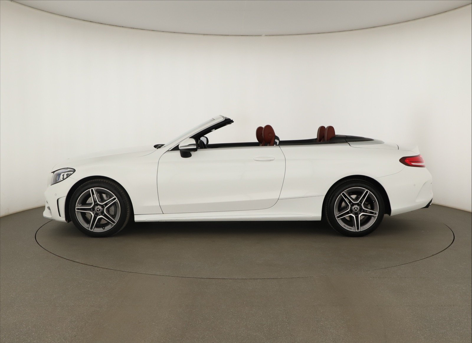 Mercedes-Benz C - 2020