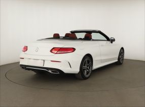 Mercedes-Benz C - 2020