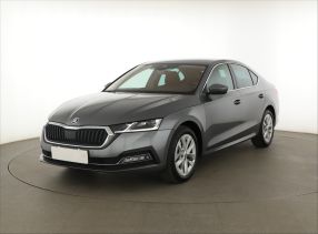 Škoda Octavia - 2023
