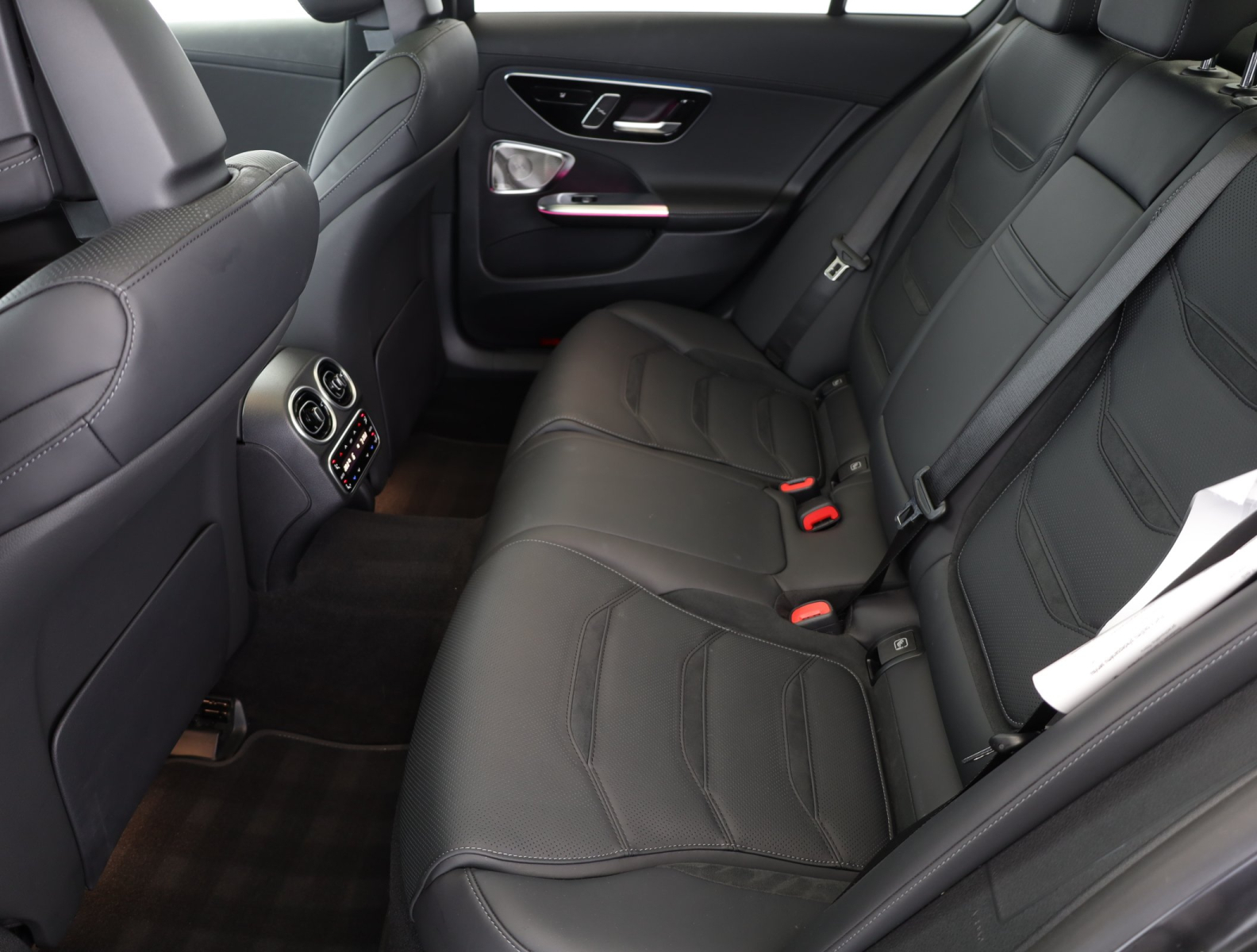 Mercedes-Benz C - 2024