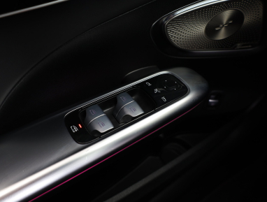 Mercedes-Benz C - 2024