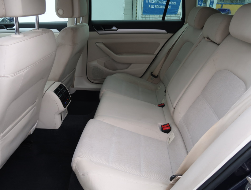 Volkswagen Passat, 2017