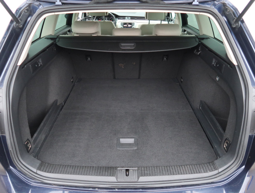 Volkswagen Passat, 2017