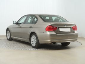 BMW 3 - 2009