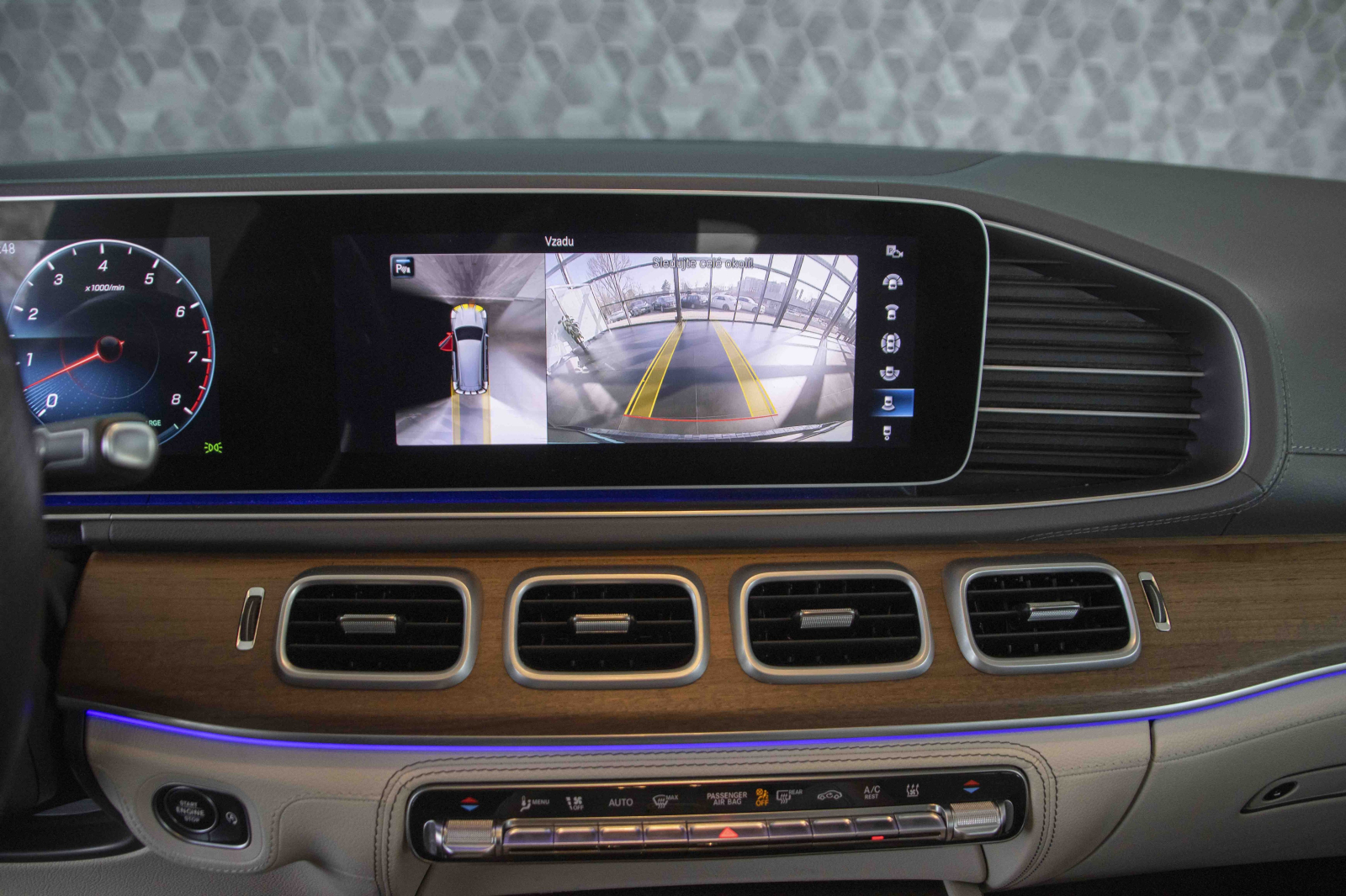 Mercedes-Benz GLS - 2020