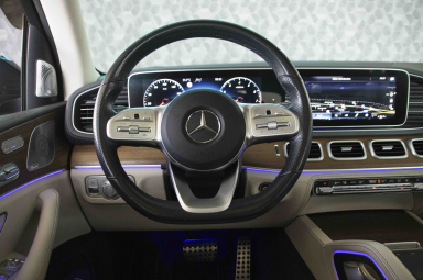 Mercedes-Benz GLS - 2020