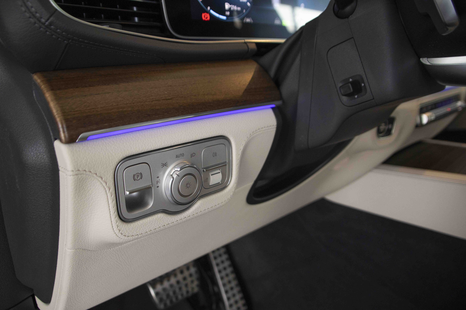 Mercedes-Benz GLS - 2020