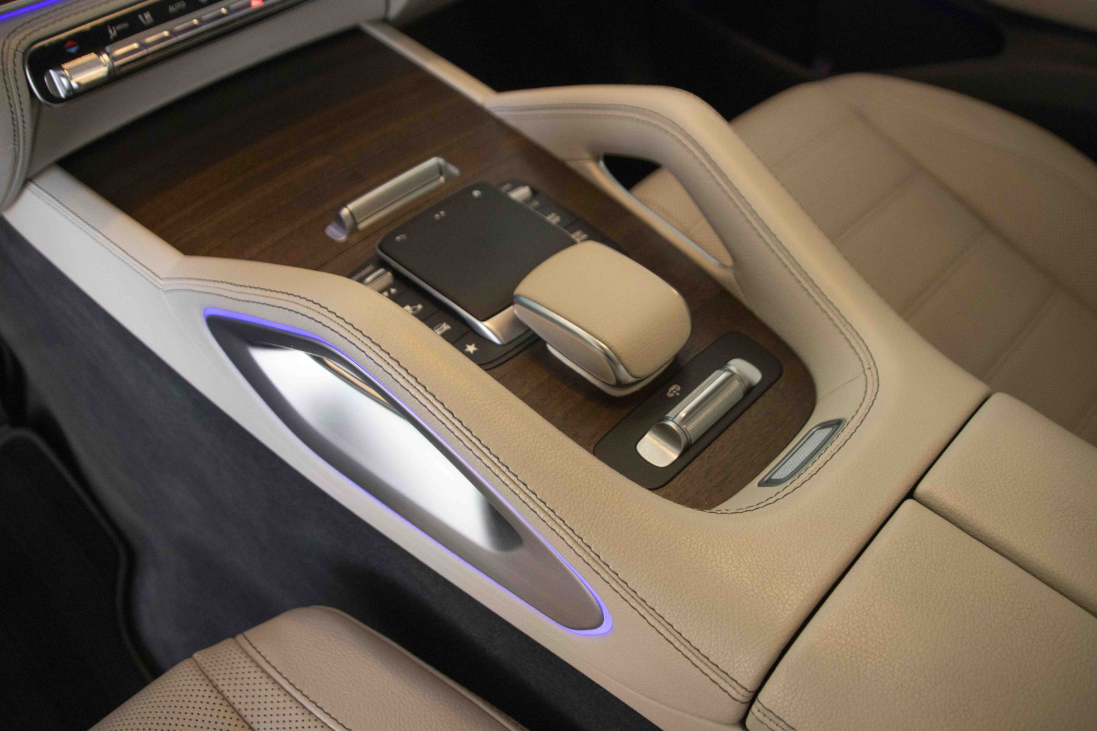 Mercedes-Benz GLS - 2020