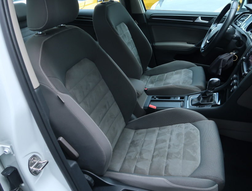 Volkswagen Golf, 2017