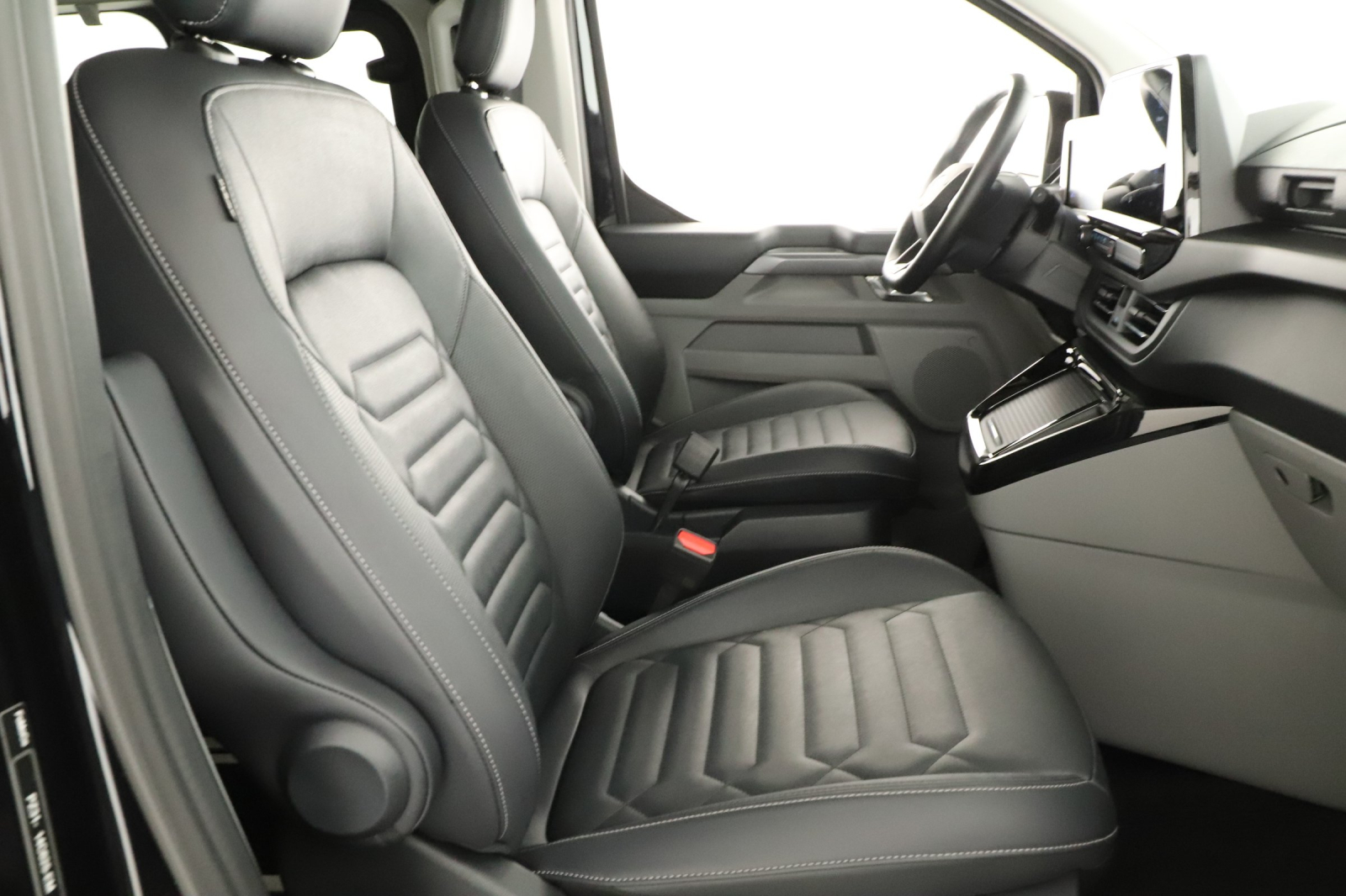 Ford Tourneo Custom - 2025