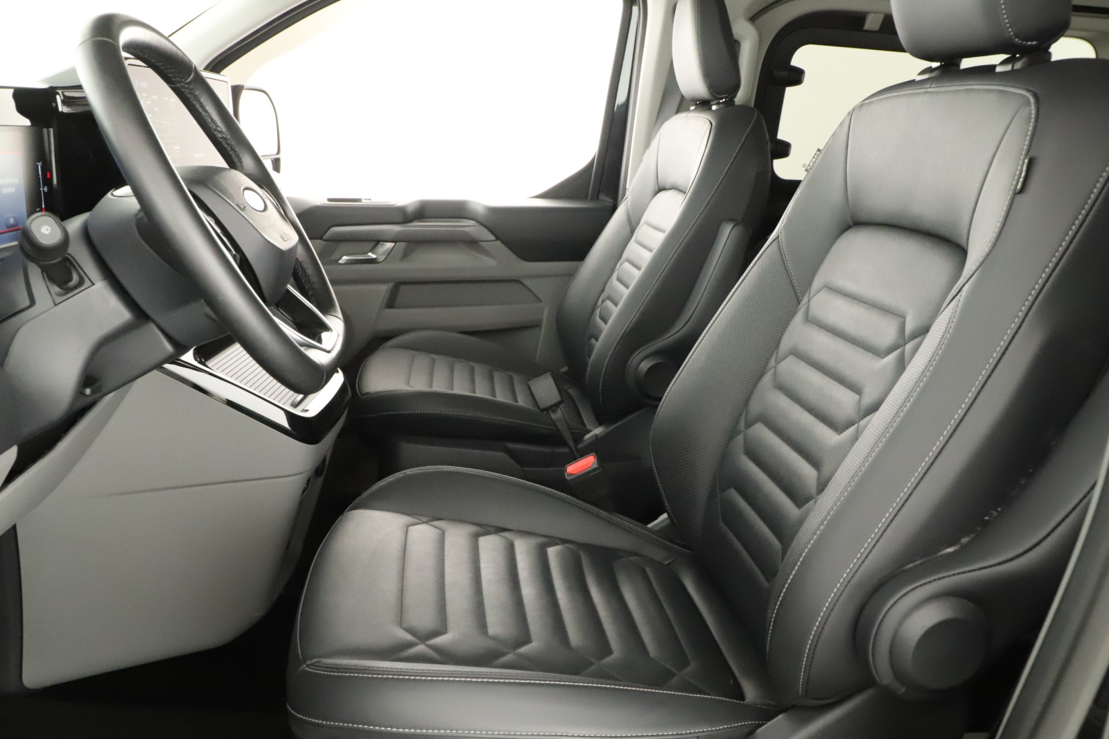 Ford Tourneo Custom - 2025