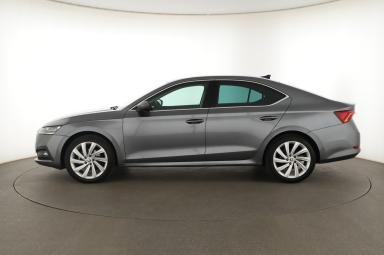 Škoda Octavia - 2023