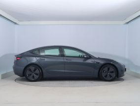 Tesla Model 3 - 2021