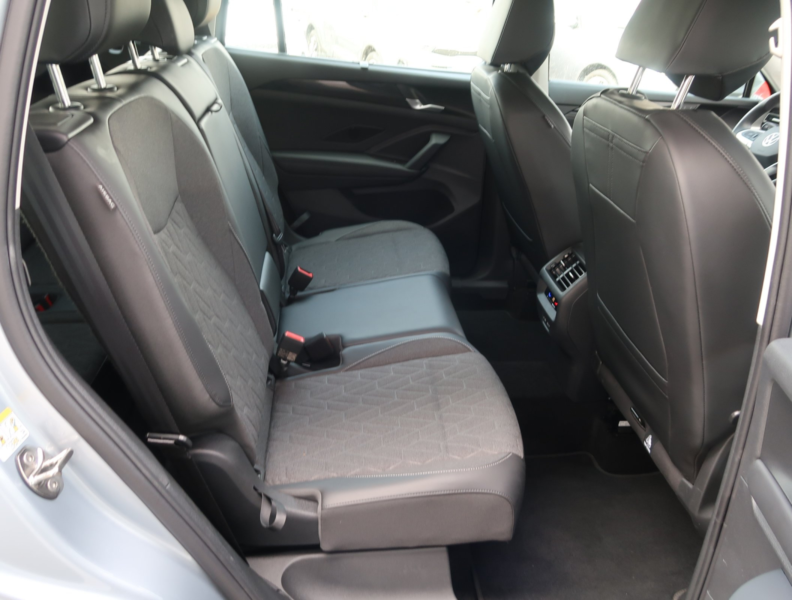 Volkswagen Tayron - 2025