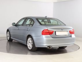 BMW 3 - 2011