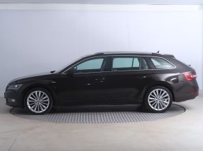 Škoda Superb - 2017